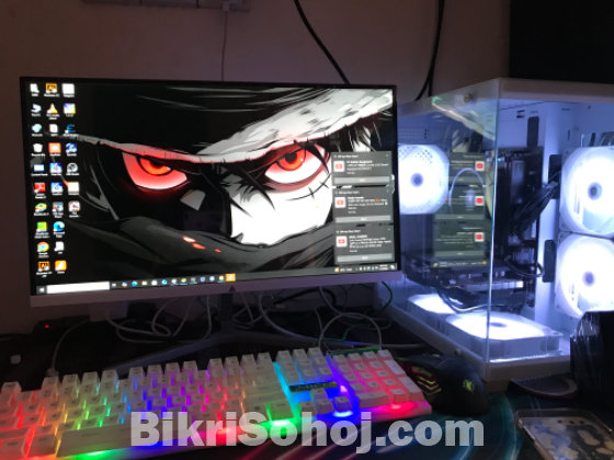 Rayzen 5 5600/ 256GB/ 16GB RAM/ Atlas Monitor